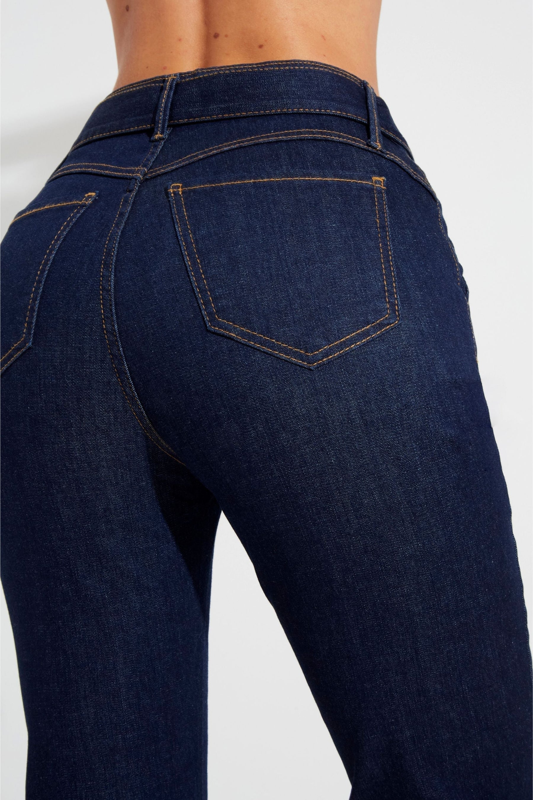 Calça Jeans de Rica Tecnológica Reta Cós Super Alto