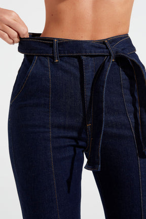 Calça Jeans de Rica Tecnológica Reta Cós Super Alto