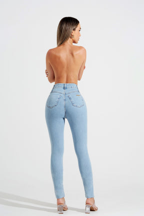 Calça Jeans Modeladora Revolucionária Skinny Clara Cós Super Alto