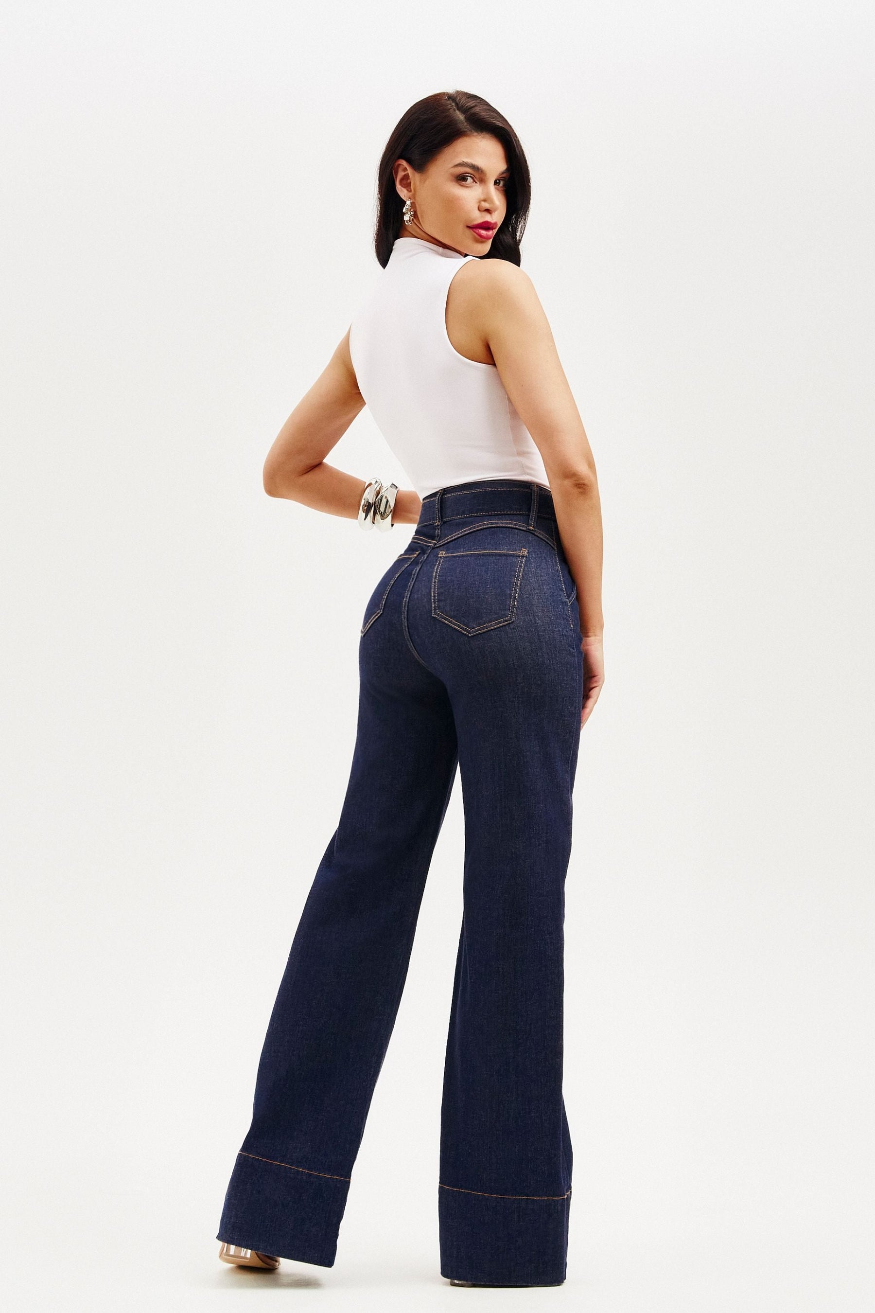 Calça Jeans de Rica Tecnológica Wide Leg Cós Super Alto